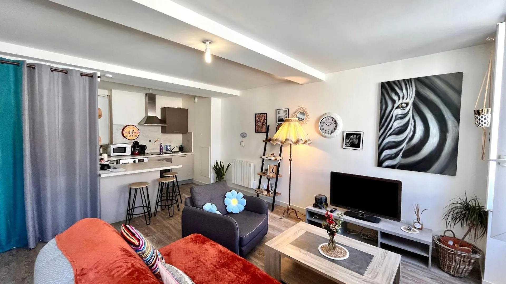 Appartement La Casa du p'tit père 2 adultes et 2 ou 3 enfants à Rives  0*, Rives (Isere) France
